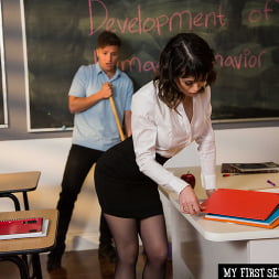 Audrey noir folla a su estudiante