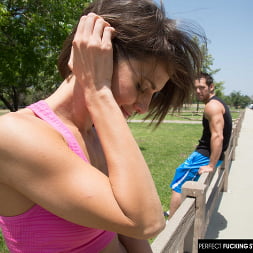 Jenni Lee brings home stranger to fuck after morning run