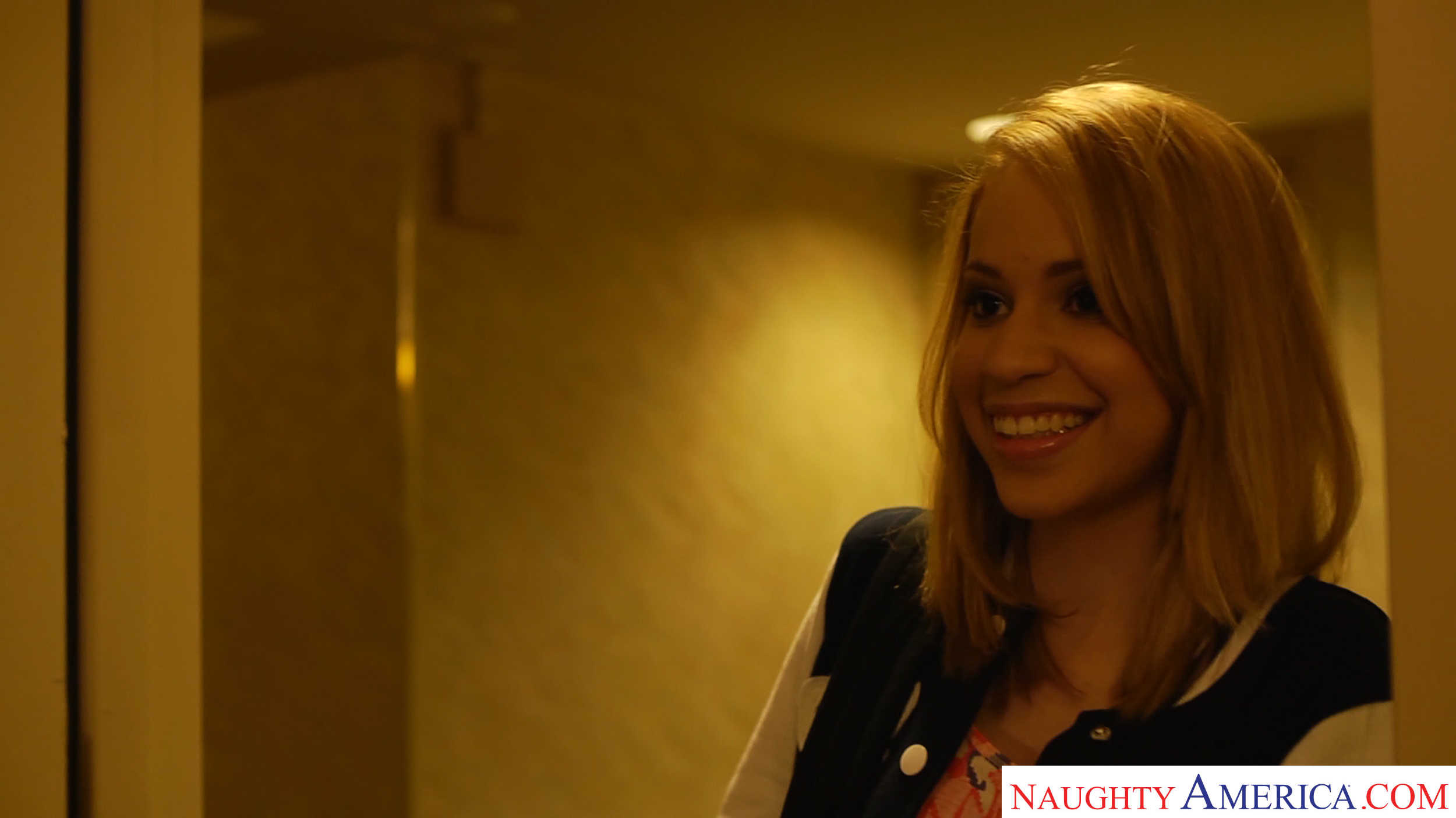 Mae Olsen Gets her money from her sugar daddy